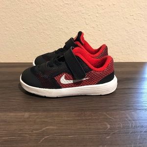 Size 6c baby Nike shoes